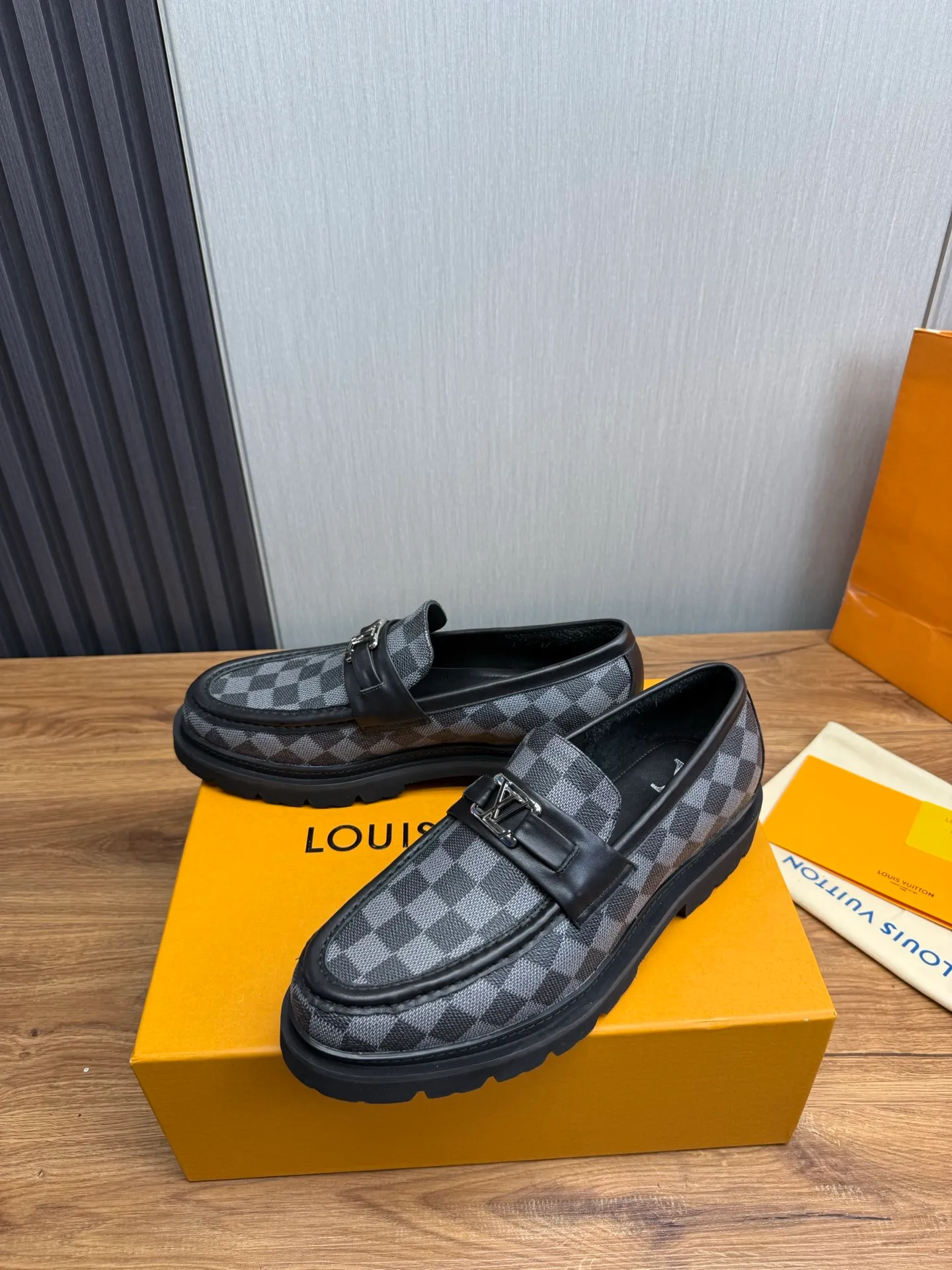 Factory 680💰 LV. Men's business casual leather shoes, all made of imported original brand leather, just to create a more comfortable wearing experience, original non-slip and wear-resistant outsole ✔️16-45 (38.45 non-returnable)